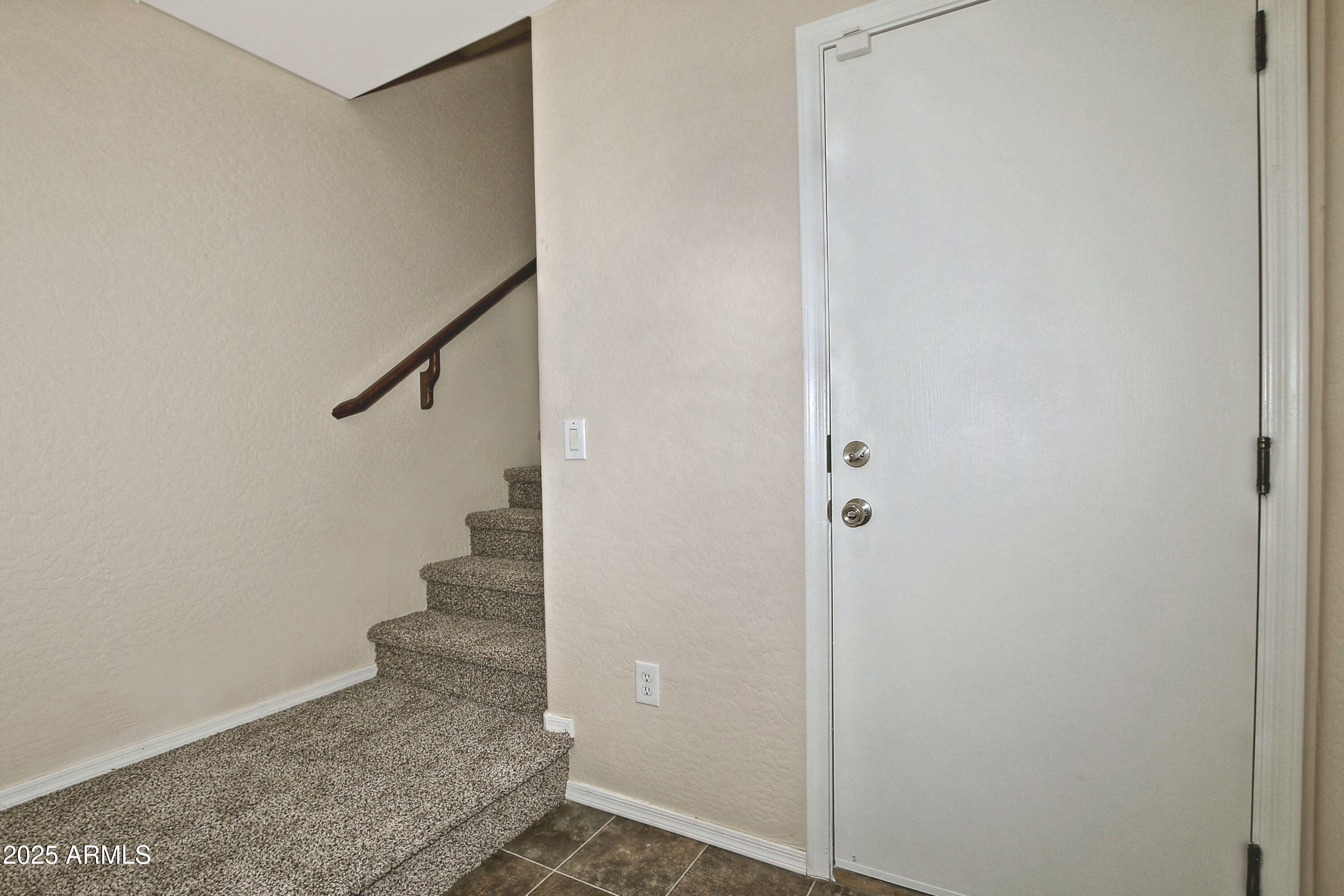 2785 South Alpine Drive Gilbert, AZ 85295 - Photo 7 of 31 a view of entryway