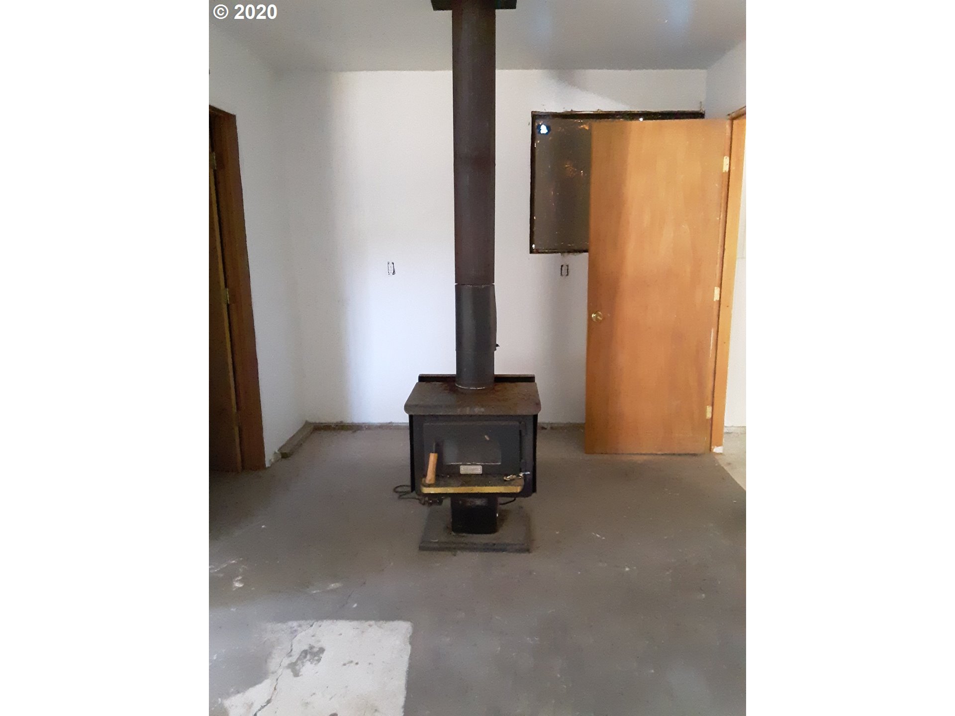 16345 Dyke Road La Pine, OR 97739 - Photo 9 of 21 Gallery Image 9