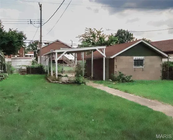 $1,600 | 6418 Hoffman Avenue, St. Louis, MO 63139
