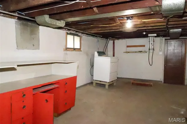 $1,600 | 6418 Hoffman Avenue, St. Louis, MO 63139