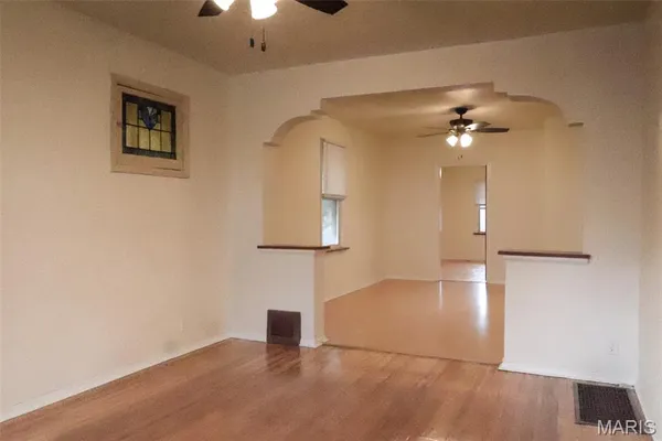 $1,600 | 6418 Hoffman Avenue, St. Louis, MO 63139