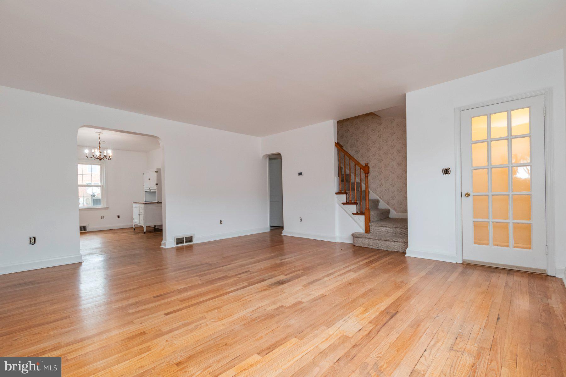 8125 Pleasant Plains Road Baltimore, MD 21286 - Photo 5 of 23 Gallery Image 5
