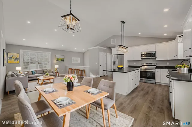 $585,000 | 1462 Voluntown Road, Griswold, CT 06351