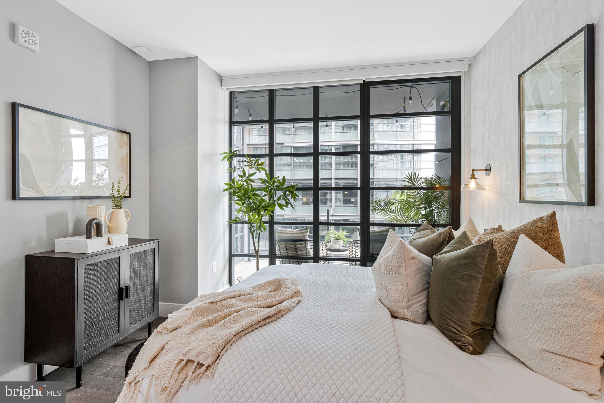 45 Sutton Square Southwest, Unit 605 Washington, DC 20024 - Photo 17 of 58