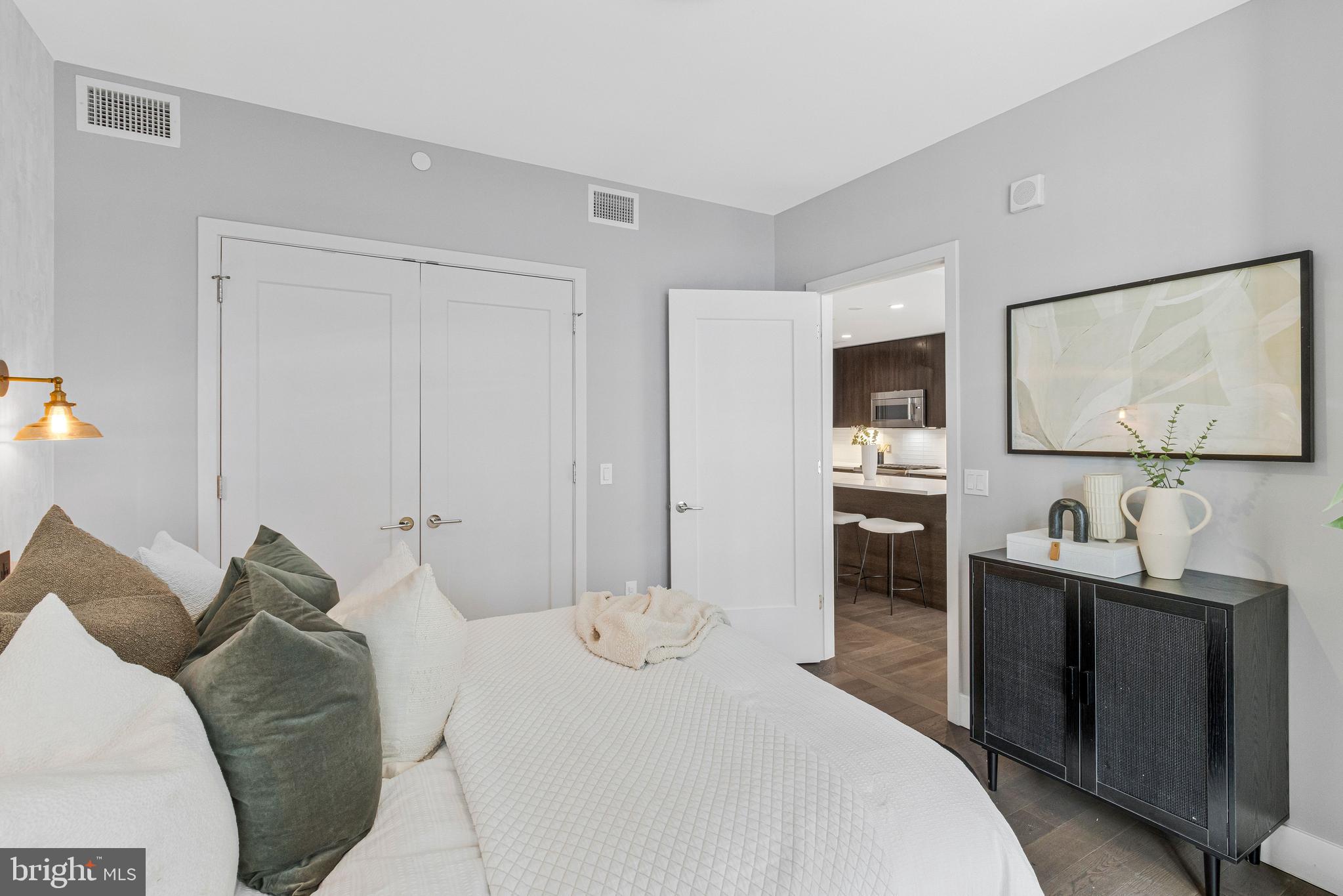 45 Sutton Square Southwest, Unit 605 Washington, DC 20024 - Photo 18 of 58