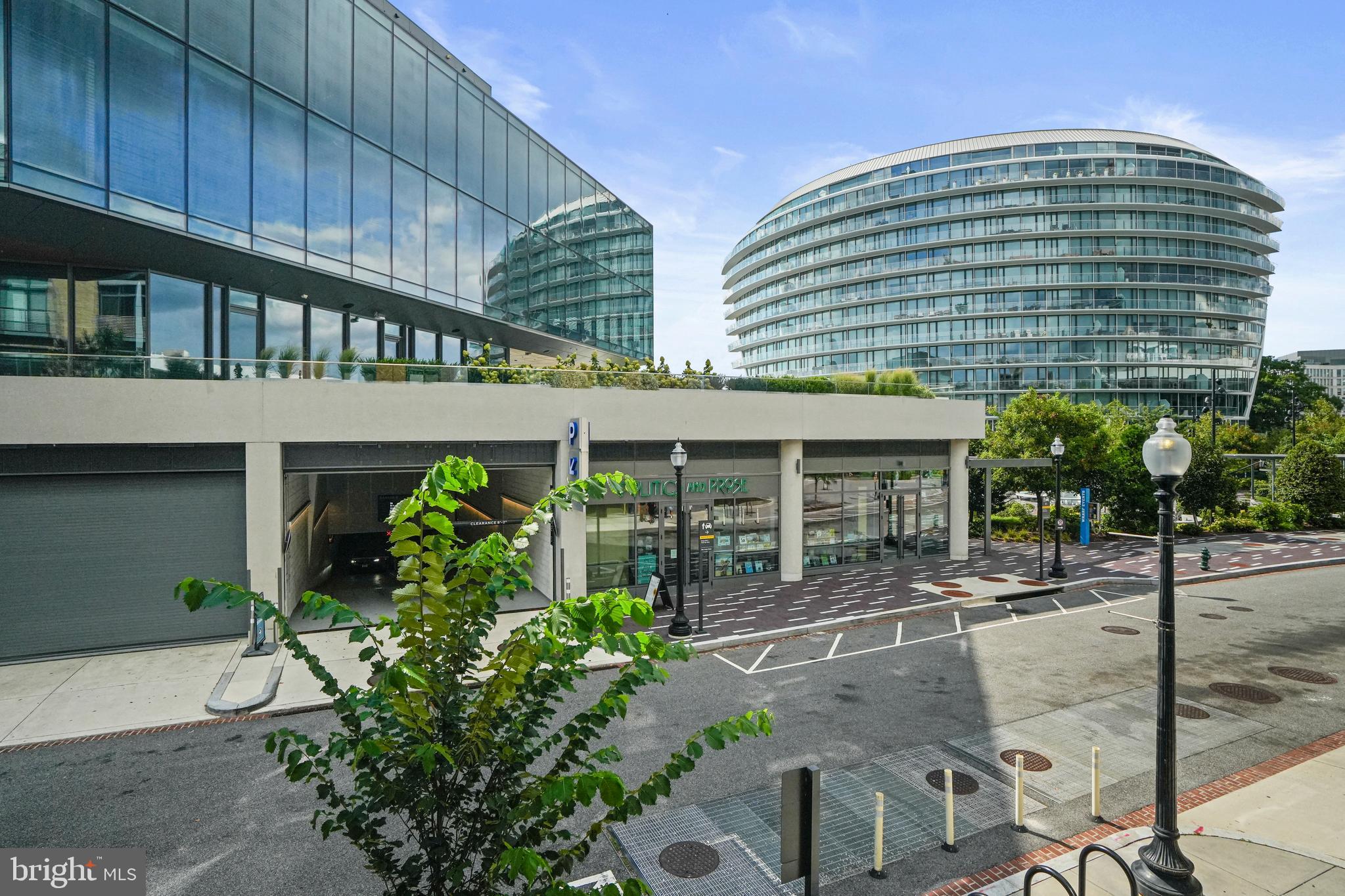 45 Sutton Square Southwest, Unit 605 Washington, DC 20024 - Photo 57 of 58