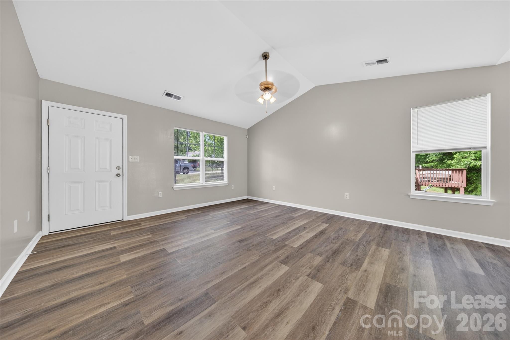 2332 Eargle Road Charlotte, NC 28269 - Photo 2 of 17