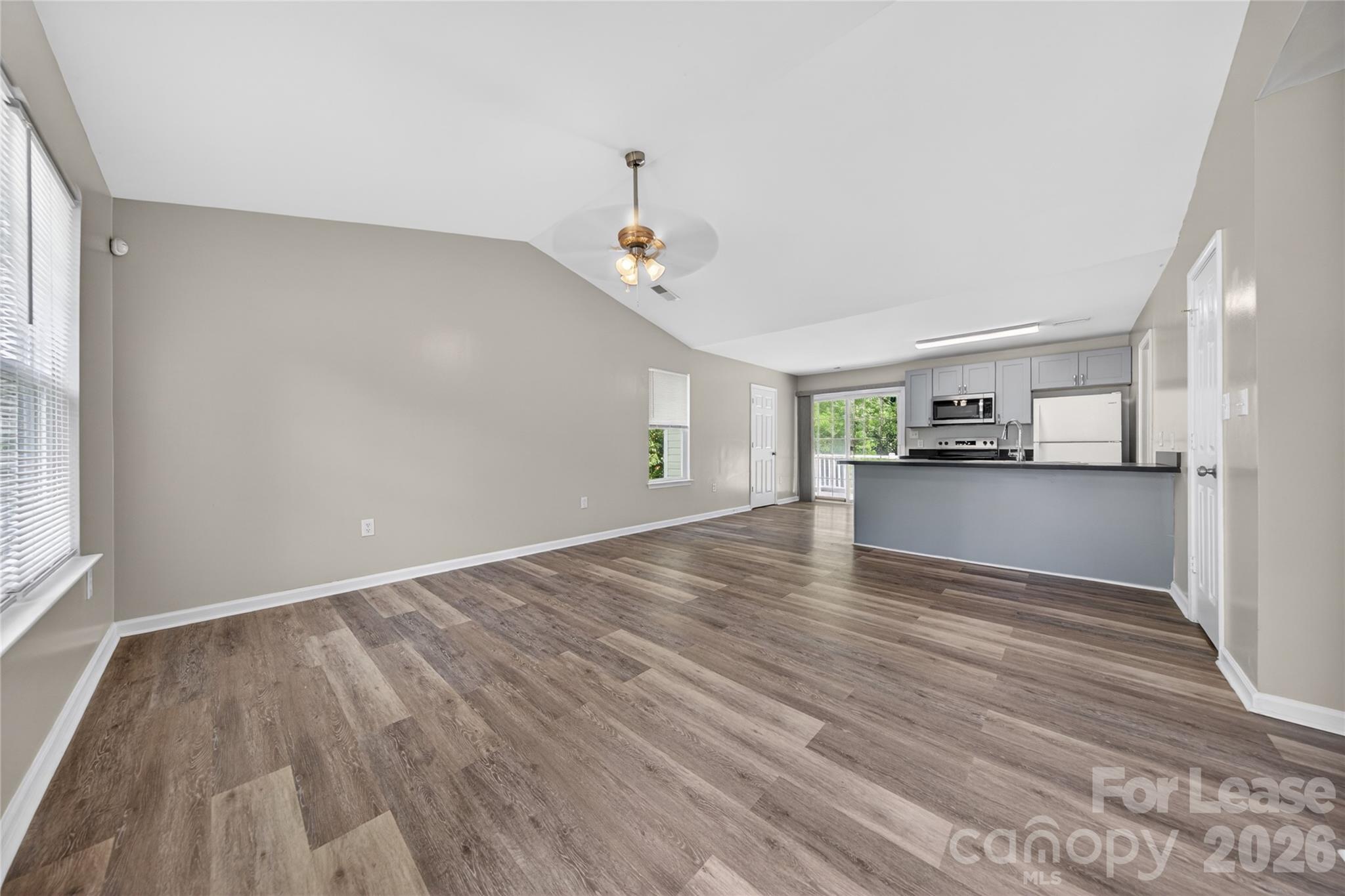 2332 Eargle Road Charlotte, NC 28269 - Photo 3 of 17