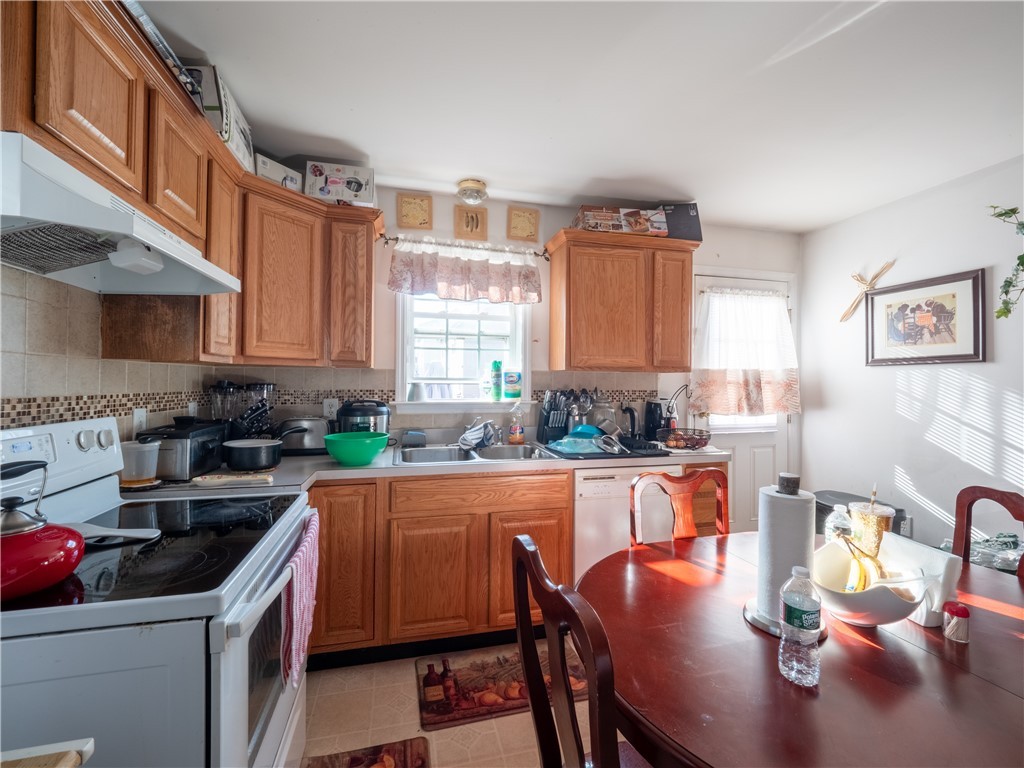 38 Brook Street Central Falls, RI 02863 - Photo 9 of 30