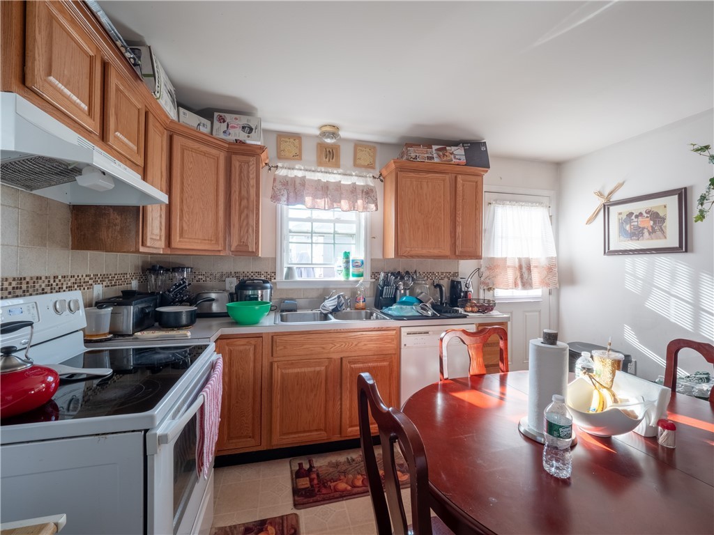 38 Brook Street Central Falls, RI 02863 - Photo 10 of 30