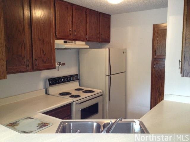 742 County Rd F West, Unit H Shoreview, MN 55126 - Photo 4 of 8