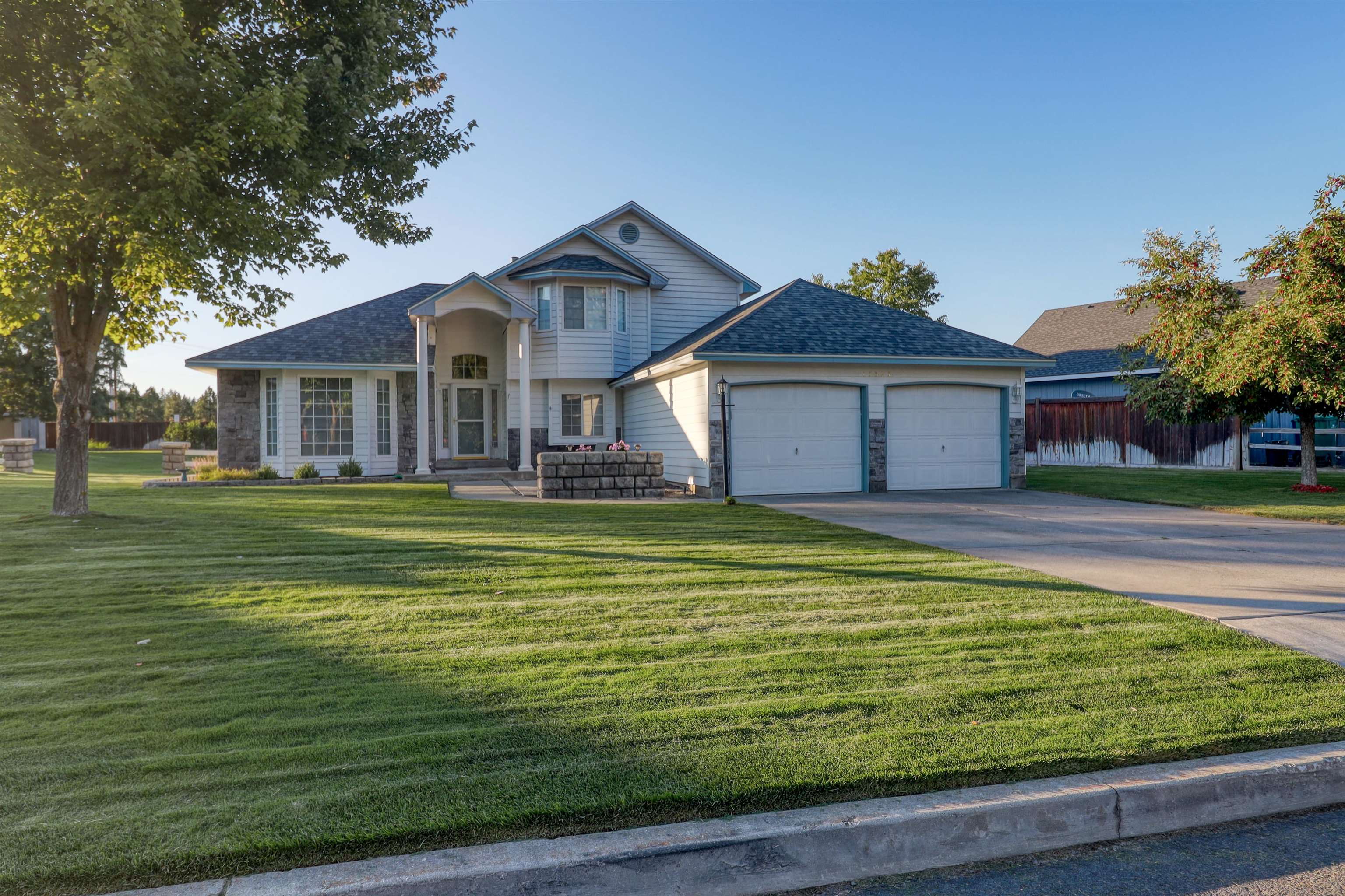 15323 Gleneden Spokane, WA 99208 - Photo 1 of 27