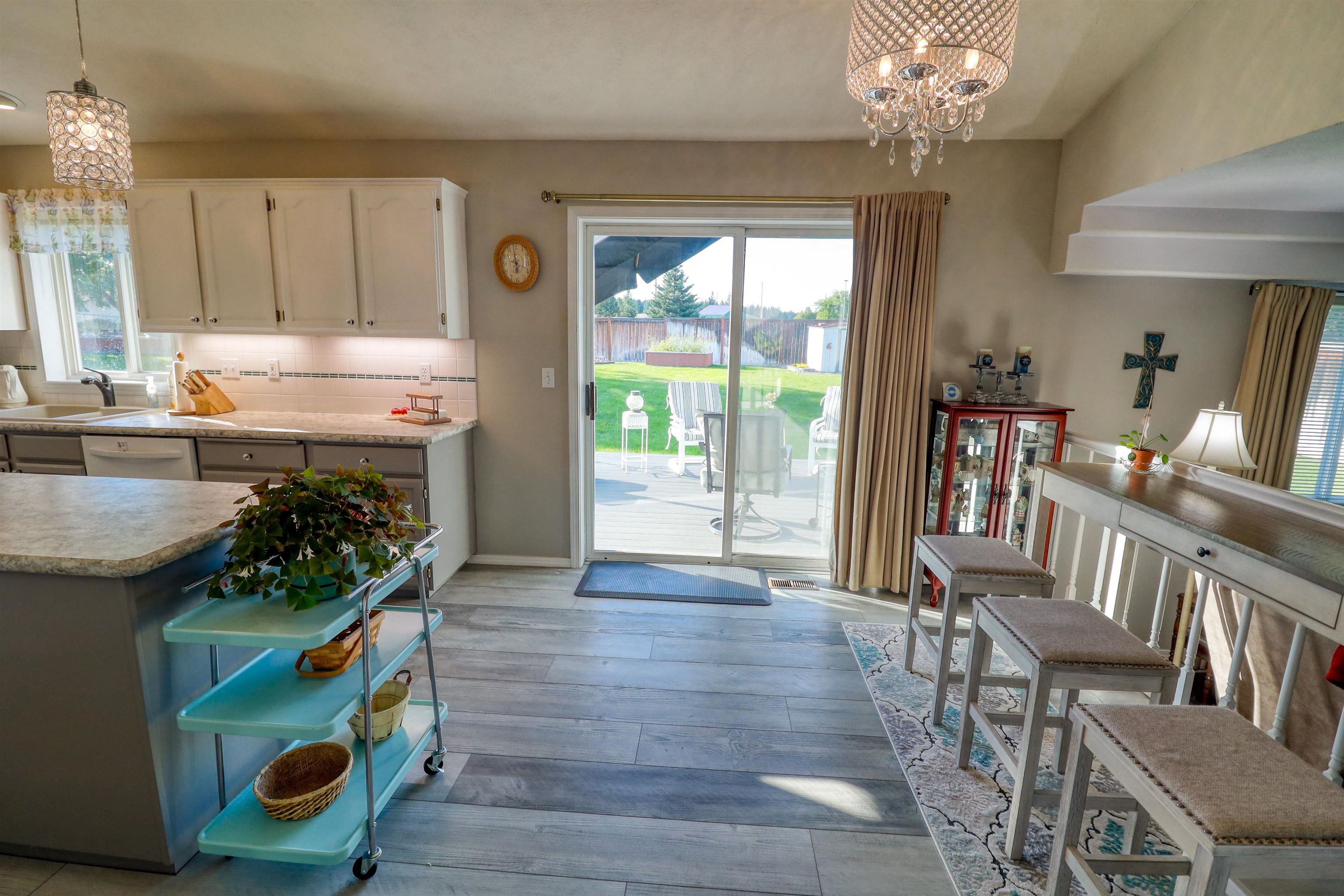 15323 Gleneden Spokane, WA 99208 - Photo 8 of 27