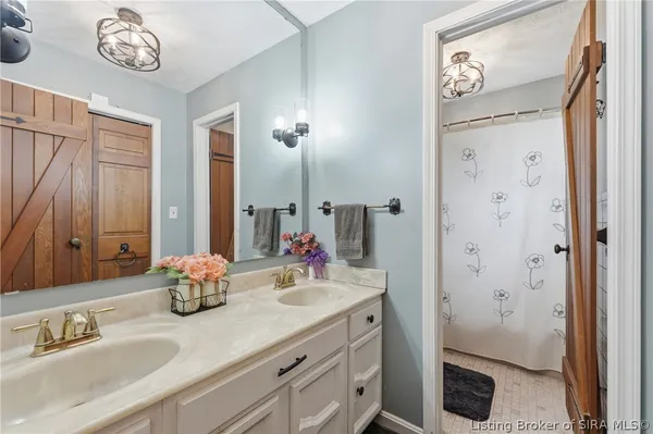 $490,000 | 34 Arctic Springs Road, Jeffersonville, IN 47130