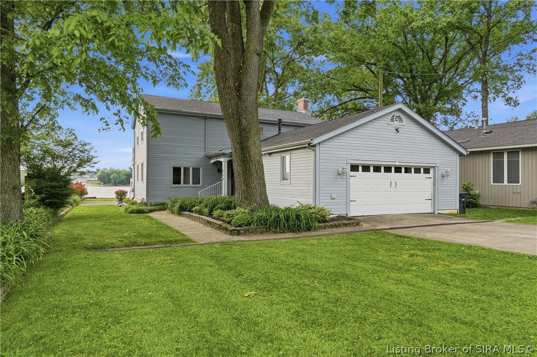 34 Arctic Springs Road Jeffersonville, IN 47130 - Photo 3 of 46