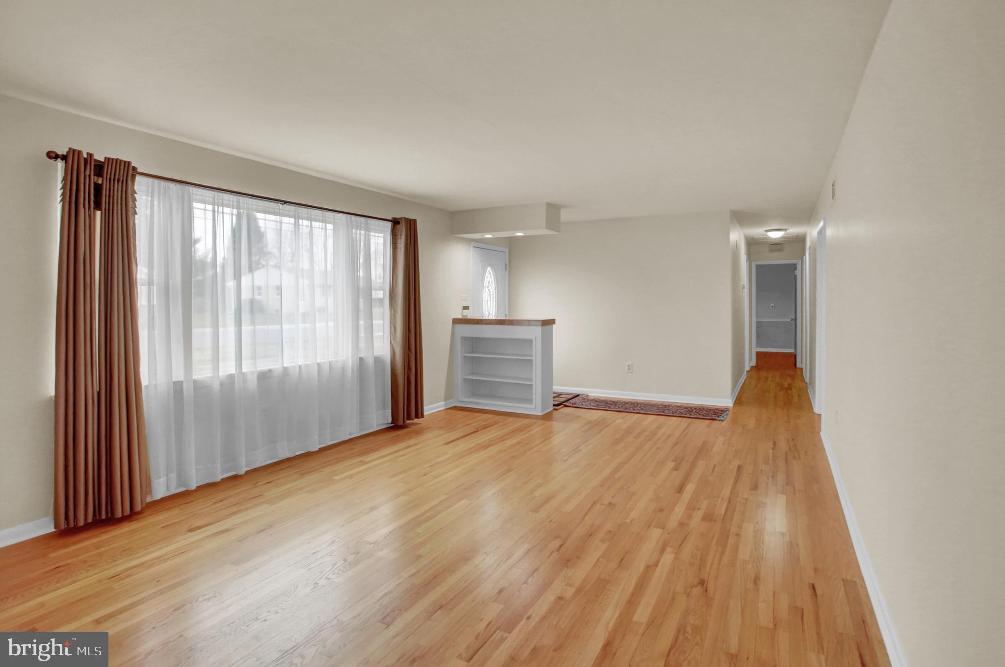 34 Suffolk Road Harrisburg, PA 17112 - Photo 3 of 24 Gallery Image 3