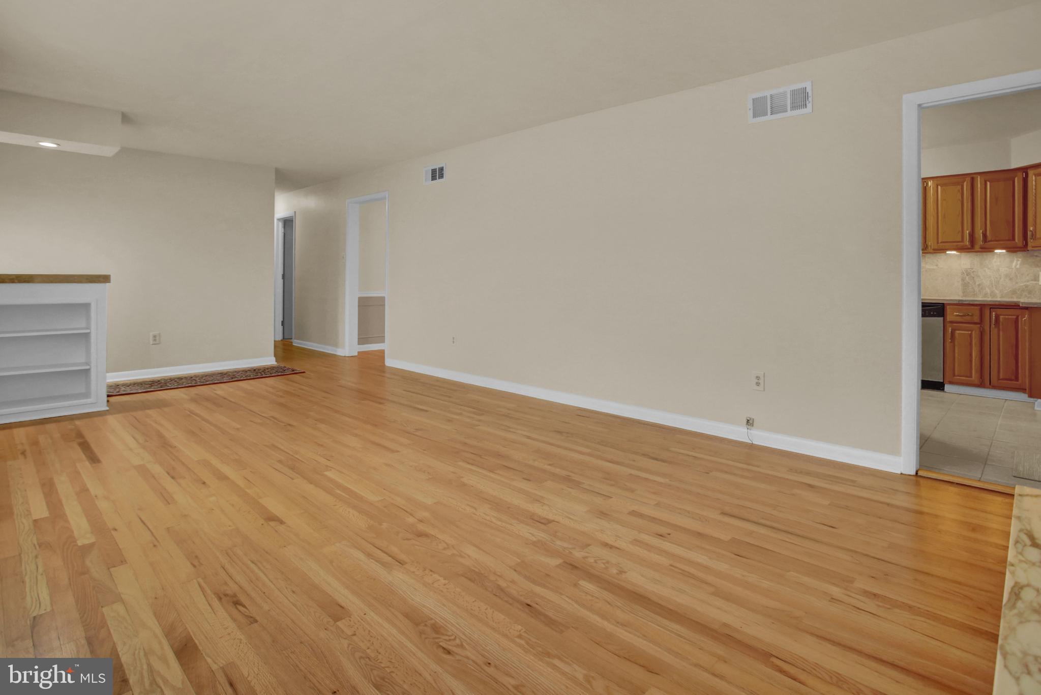 34 Suffolk Road Harrisburg, PA 17112 - Photo 5 of 24 Gallery Image 5