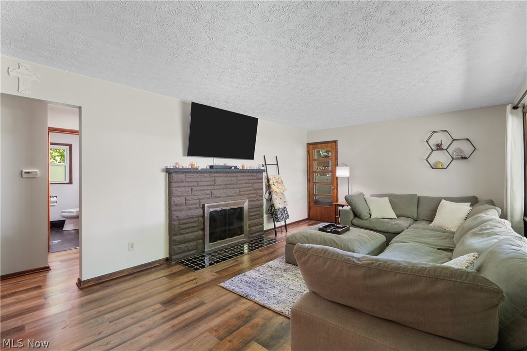 3321 Rowena Street Barberton, OH 44203 - Photo 6 of 34