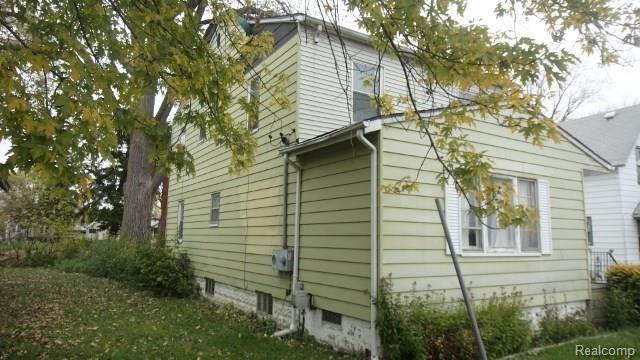 1108 East Carpenter Road Flint, MI 48505 - Photo 6 of 7 DSC08003 (640x360).jpg