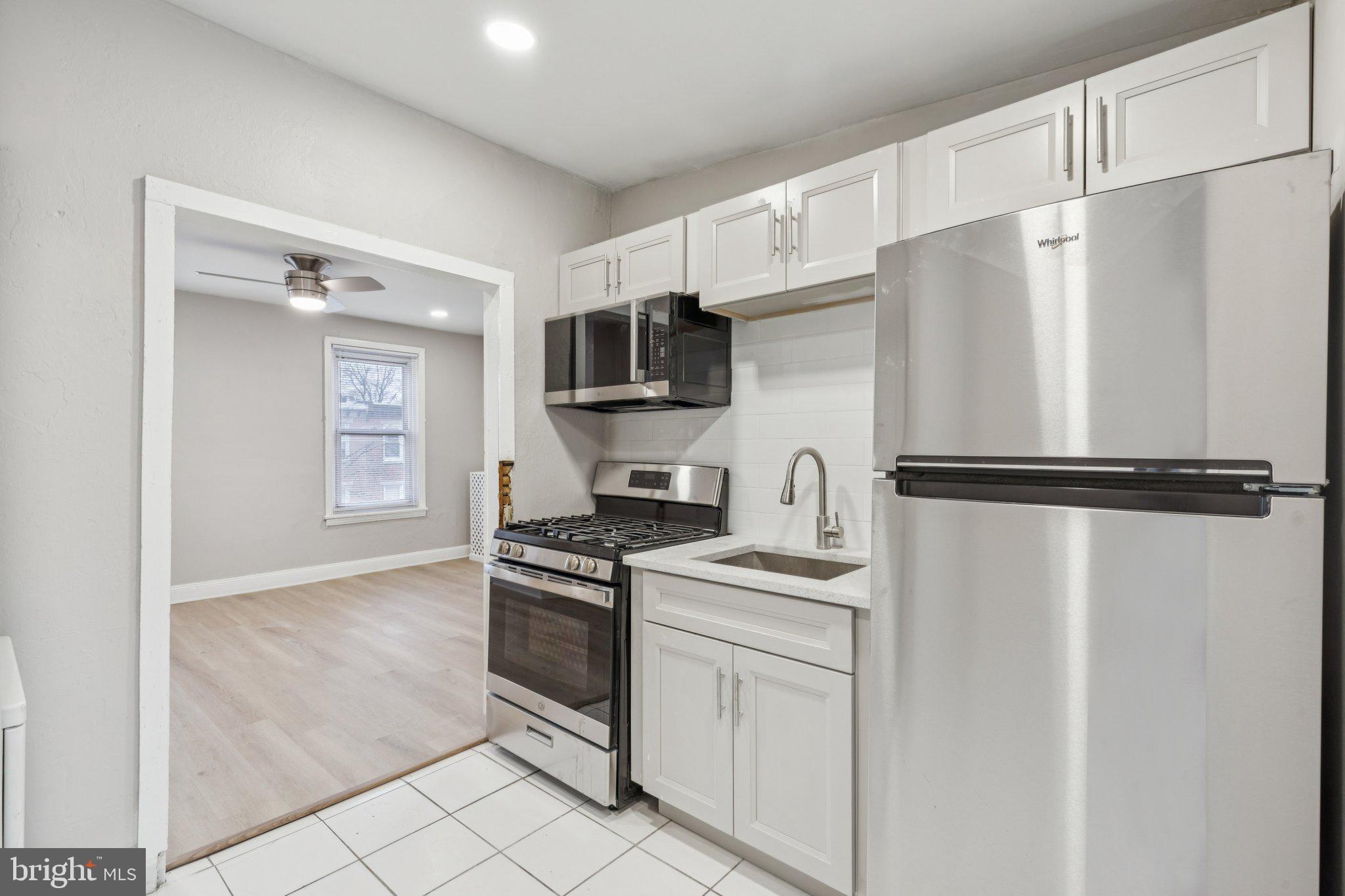 2131 Christian Street, Unit 3 Philadelphia, PA 19146 - Photo 7 of 10