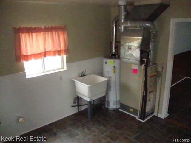 9276 Holland Road Taylor, MI 48180 - Photo 5 of 8 9276 Holland 006.jpg