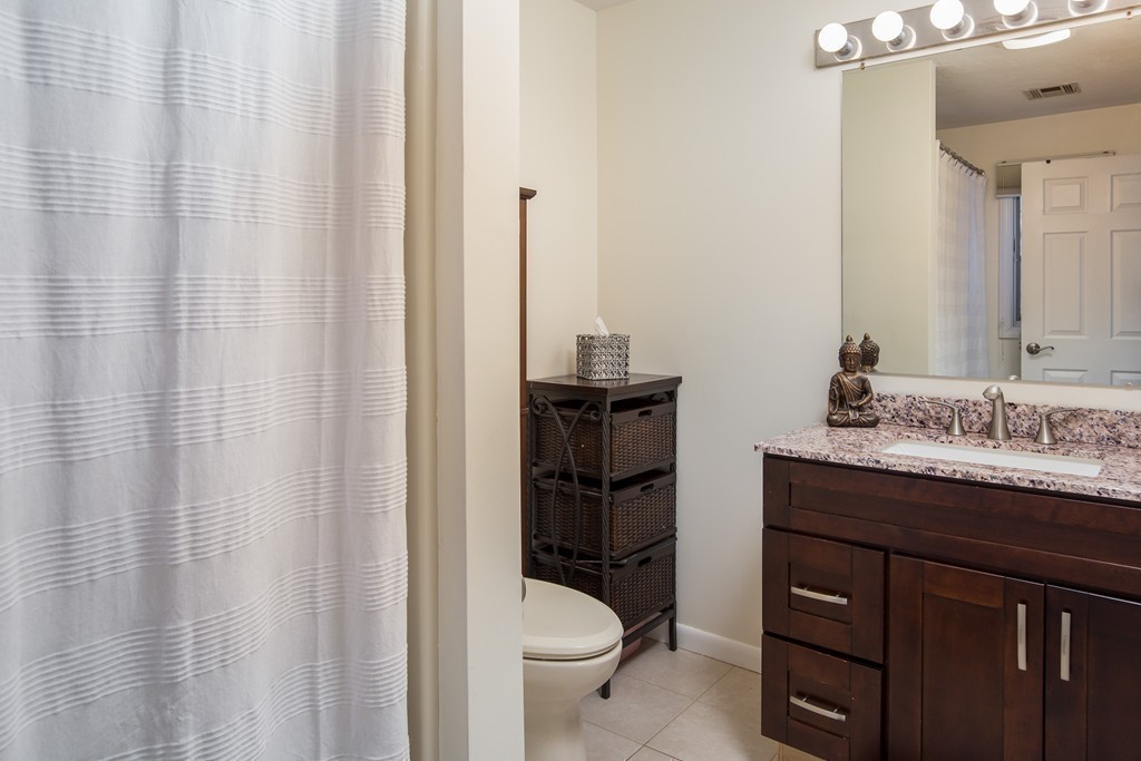 189 Middle Road Southborough, MA 01772 - Photo 16 of 24 Gallery Image 16