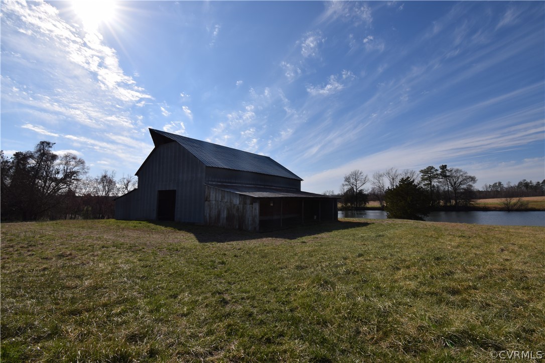 16600 Sandy Ford Road Chesterfield, VA 23838 - Photo 19 of 50 a view of backyard of house
