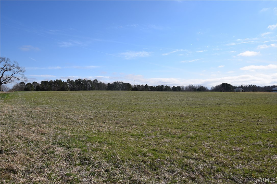 16600 Sandy Ford Road Chesterfield, VA 23838 - Photo 33 of 50 a view of a lake with a city view