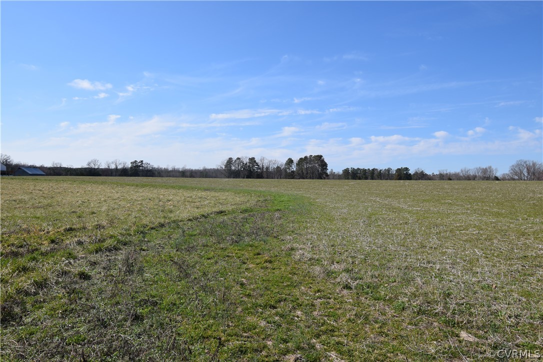 16600 Sandy Ford Road Chesterfield, VA 23838 - Photo 43 of 50 a view of a ocean with beach