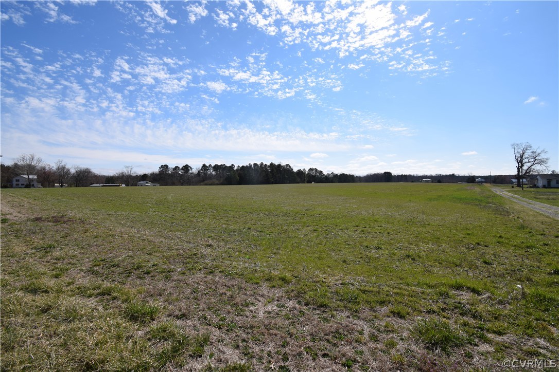 16600 Sandy Ford Road Chesterfield, VA 23838 - Photo 50 of 50 a view of an ocean and beach