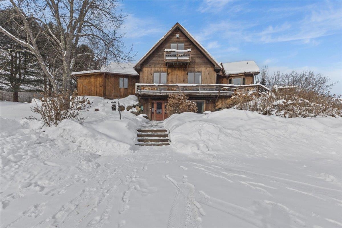 151 Rudys Lane Stowe, VT 05672 - Photo 5 of 59