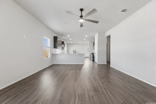 $2,050 | 186 Porcupine Lane, San Antonio, TX 78253