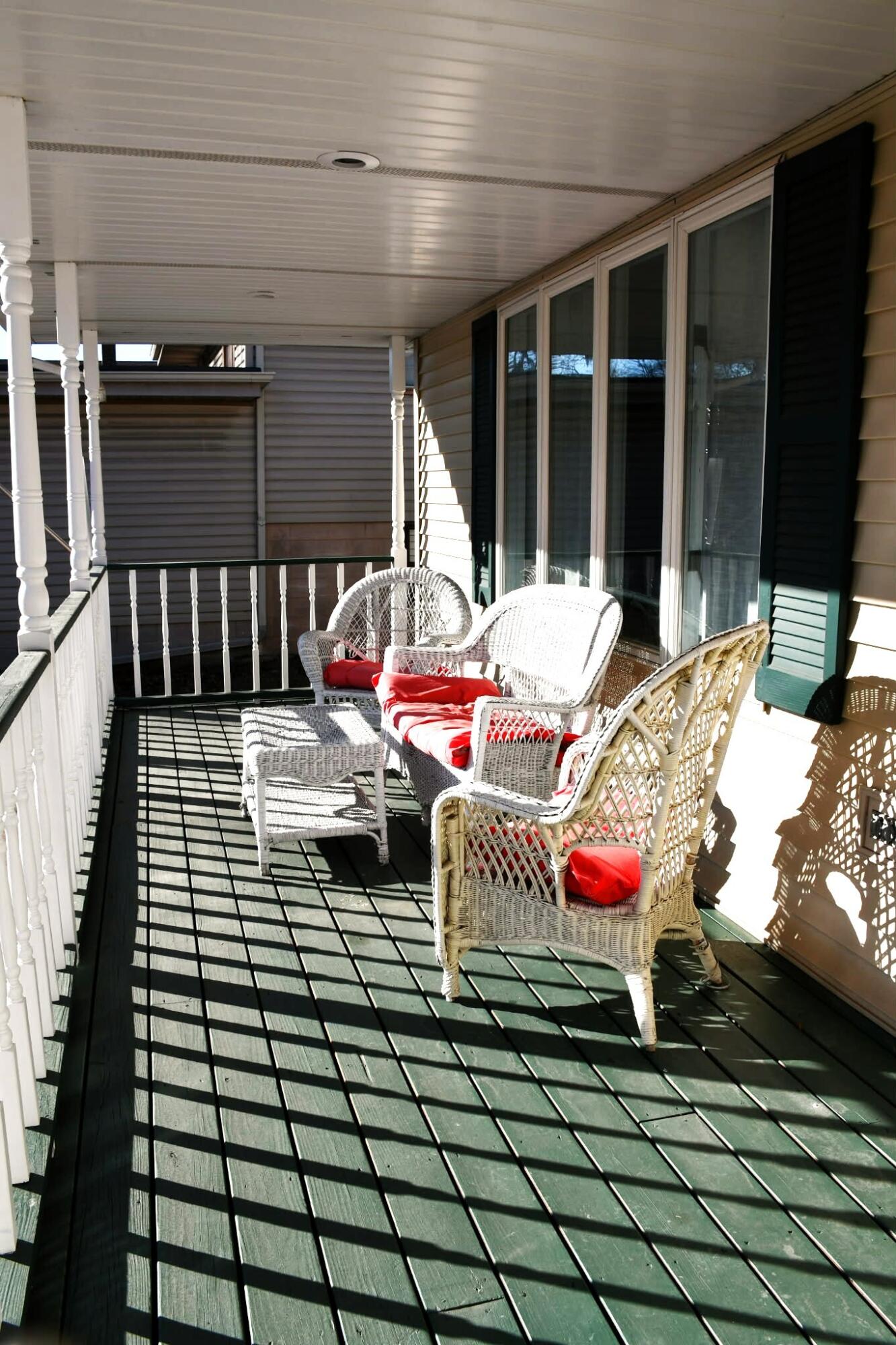 1645 Tulip Lane Munster, IN 46321 - Photo 3 of 23 a outdoor space with furniture
