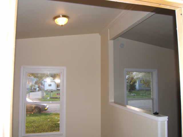 2366 Howey Road Columbus, OH 43211 - Photo 3 of 5