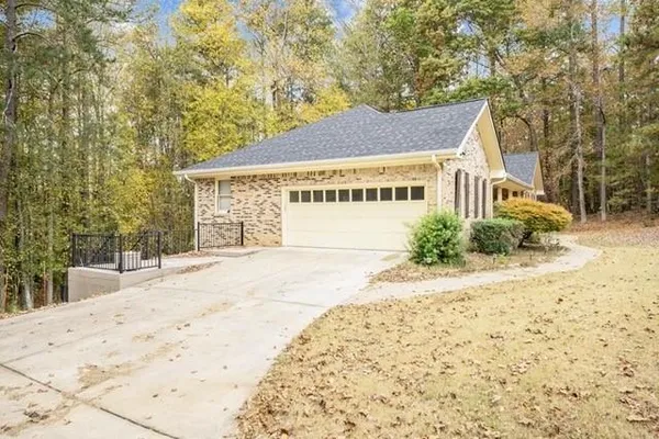 $5,800 | 200 Mary Lynn Lane, Fayetteville, GA 30214
