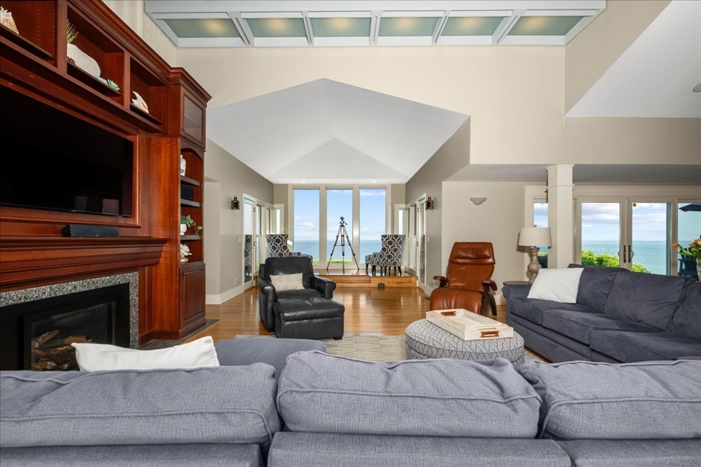 88 Sagamore Road Bourne, MA 02562 - Photo 12 of 42