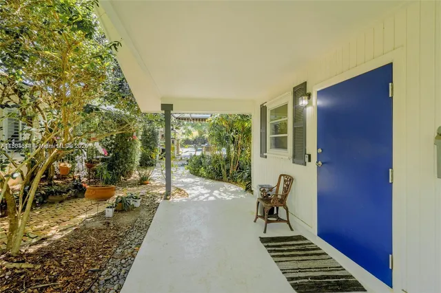 $12,250 | 8500 Southwest 70th Street, Miami, FL 33143