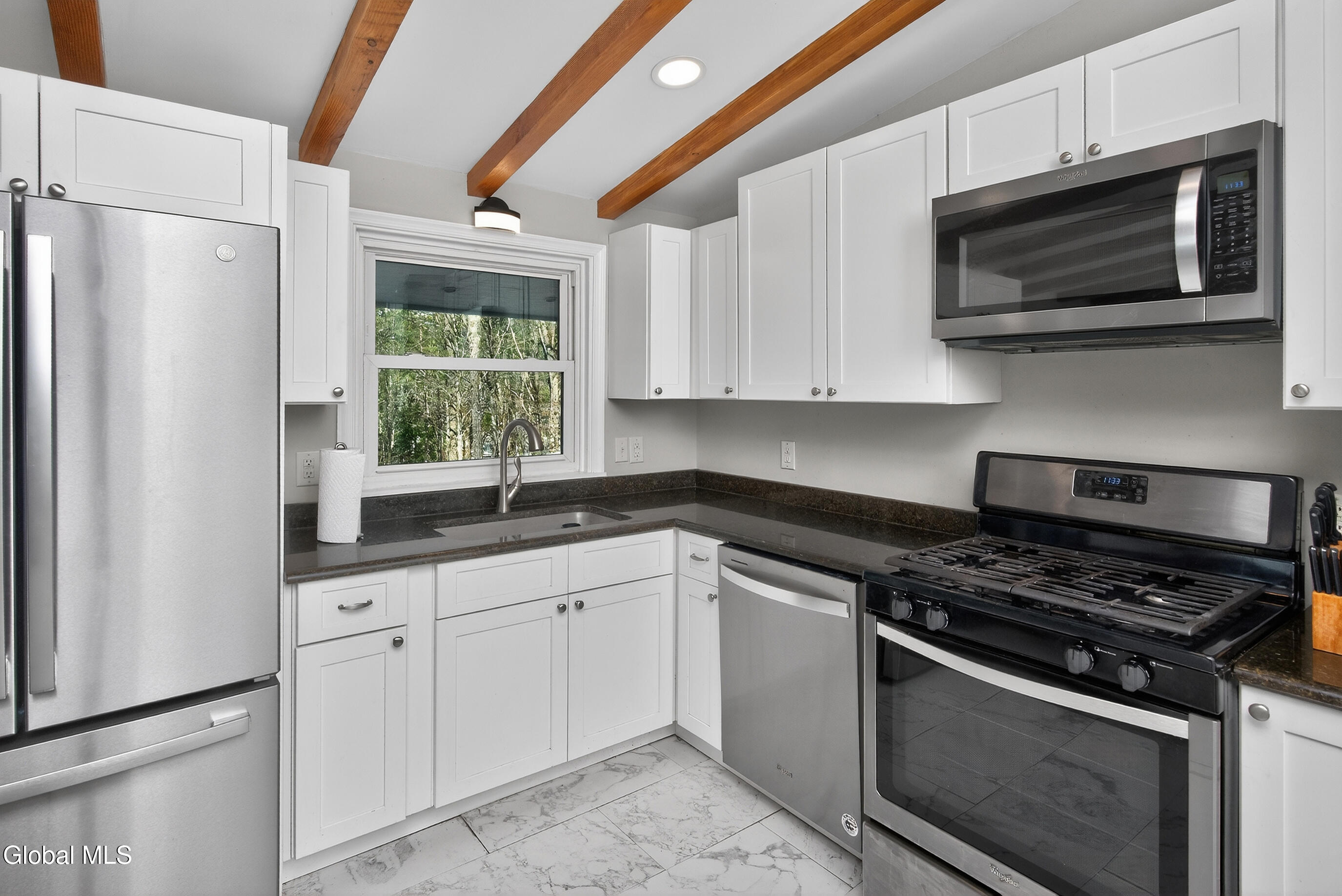 55 Country Colony Road Queensbury, NY 12804 - Photo 21 of 60 044-55-Country-Colony-Road-Queensbury-NY