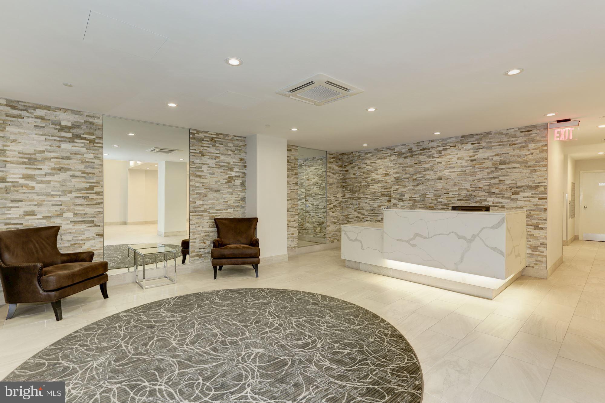 1301 North Courthouse Road, Unit 616 Arlington, VA 22201 - Photo 17 of 30 Modern & exciting