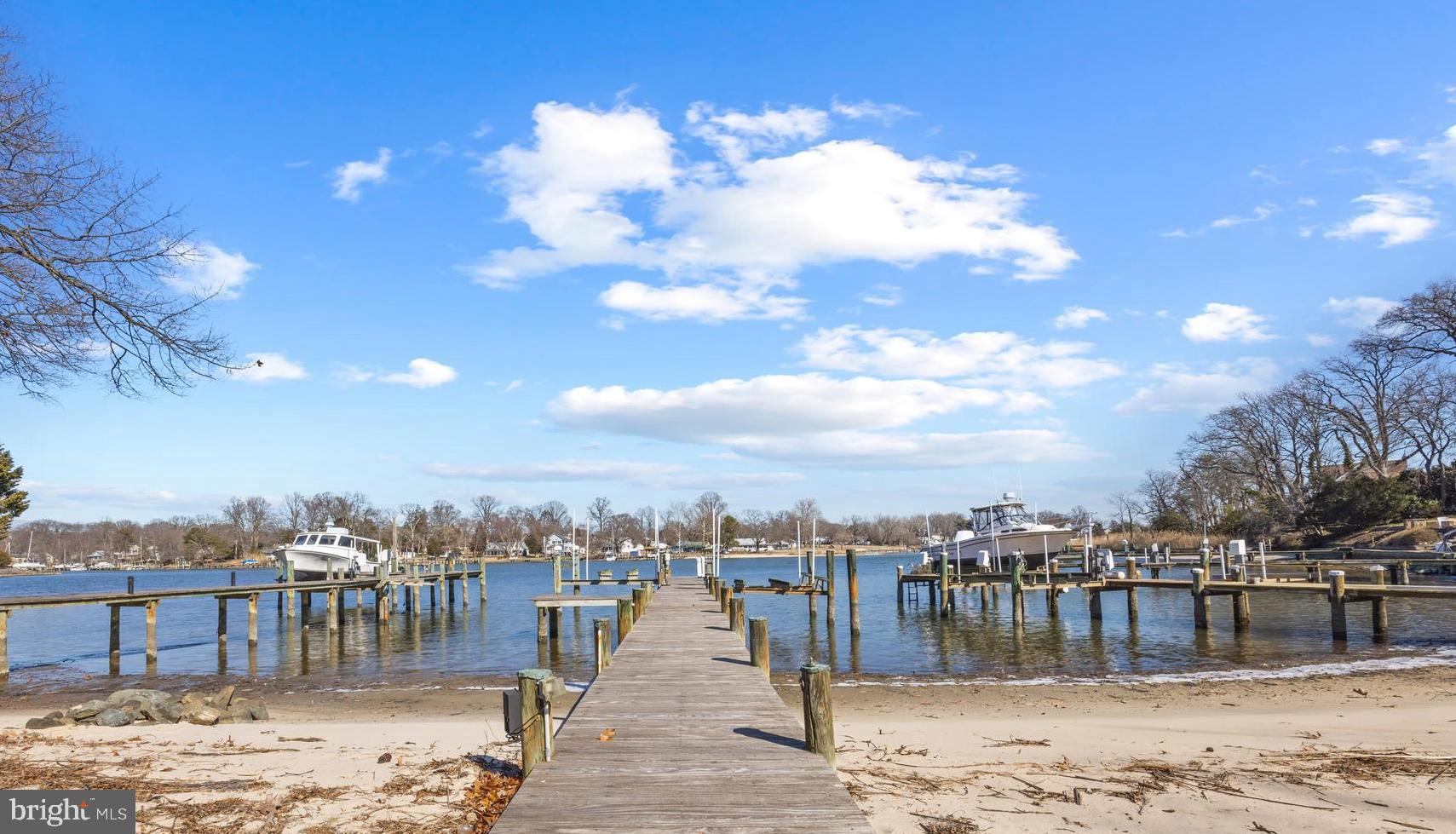 415 Edgewater Road Pasadena, MD 21122 - Photo 31 of 36 Private pier