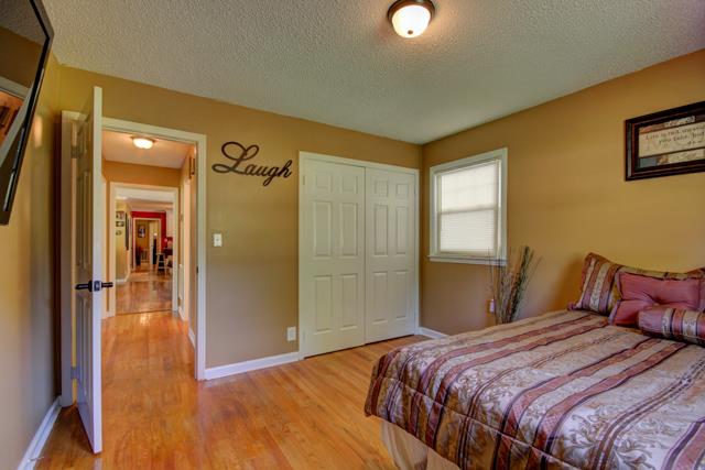 1290 Morgan Road Clarksville, TN 37040 - Photo 11 of 20 Gallery Image 11