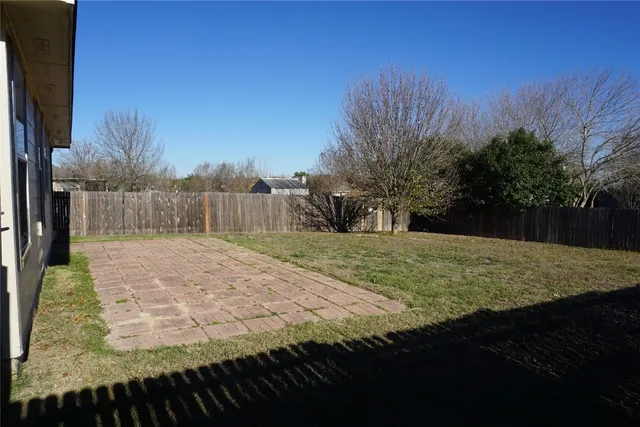 $1,625 | 154 Lake Washington Drive, Kyle, TX 78640