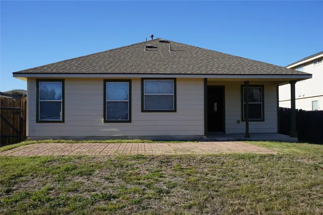 $1,625 | 154 Lake Washington Drive, Kyle, TX 78640