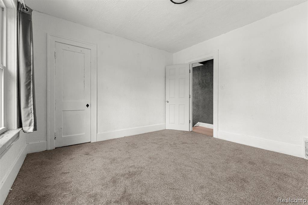 8889 Lane Street Detroit, MI 48209 - Photo 23 of 38