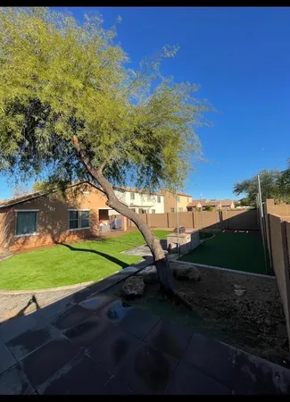 $2,400 | 2331 West Branham Lane, Phoenix, AZ 85041