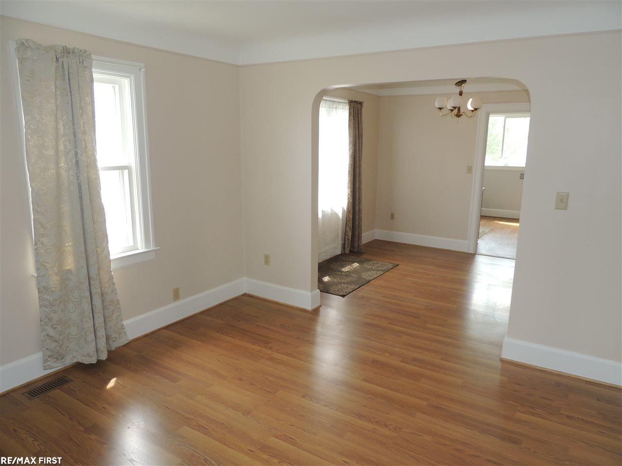 375 Cass Mount Mount Clemens, MI 48043 - Photo 4 of 26