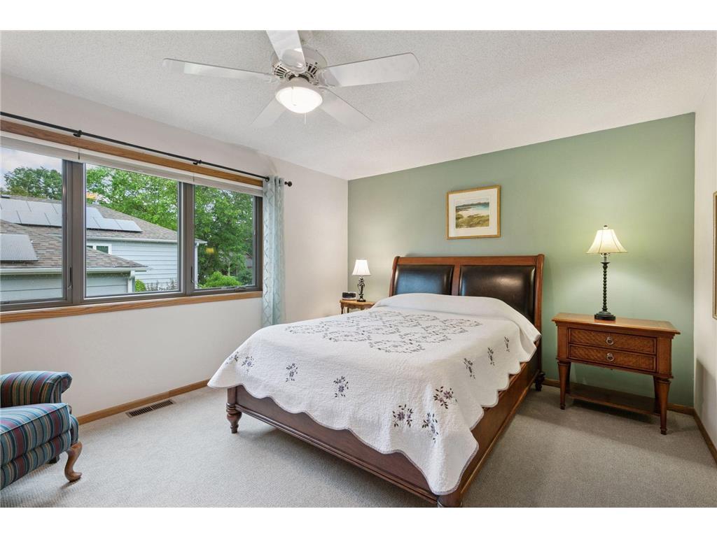 796 Sunset Drive Eagan, MN 55123 - Photo 14 of 23