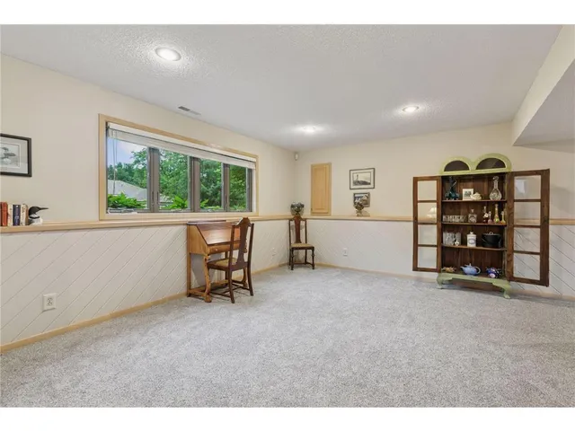 796 Sunset Drive, Eagan, MN 55123