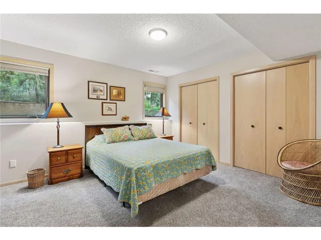 $3,250 | 796 Sunset Drive, Eagan, MN 55123