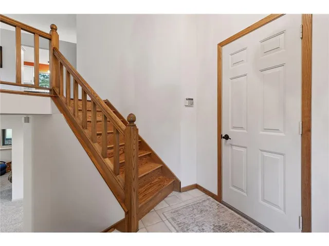 $3,250 | 796 Sunset Drive, Eagan, MN 55123